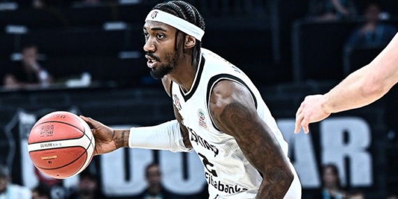 BEŞİKTAŞ seriyi bozmadı!Derbide Fenerbahçe’yi 10 sayıyla geçti